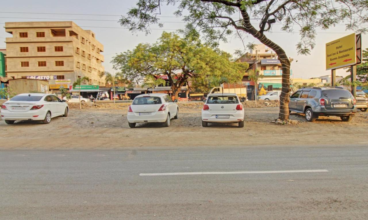 Treebo The Boss Hotel Raipur  Exterior photo