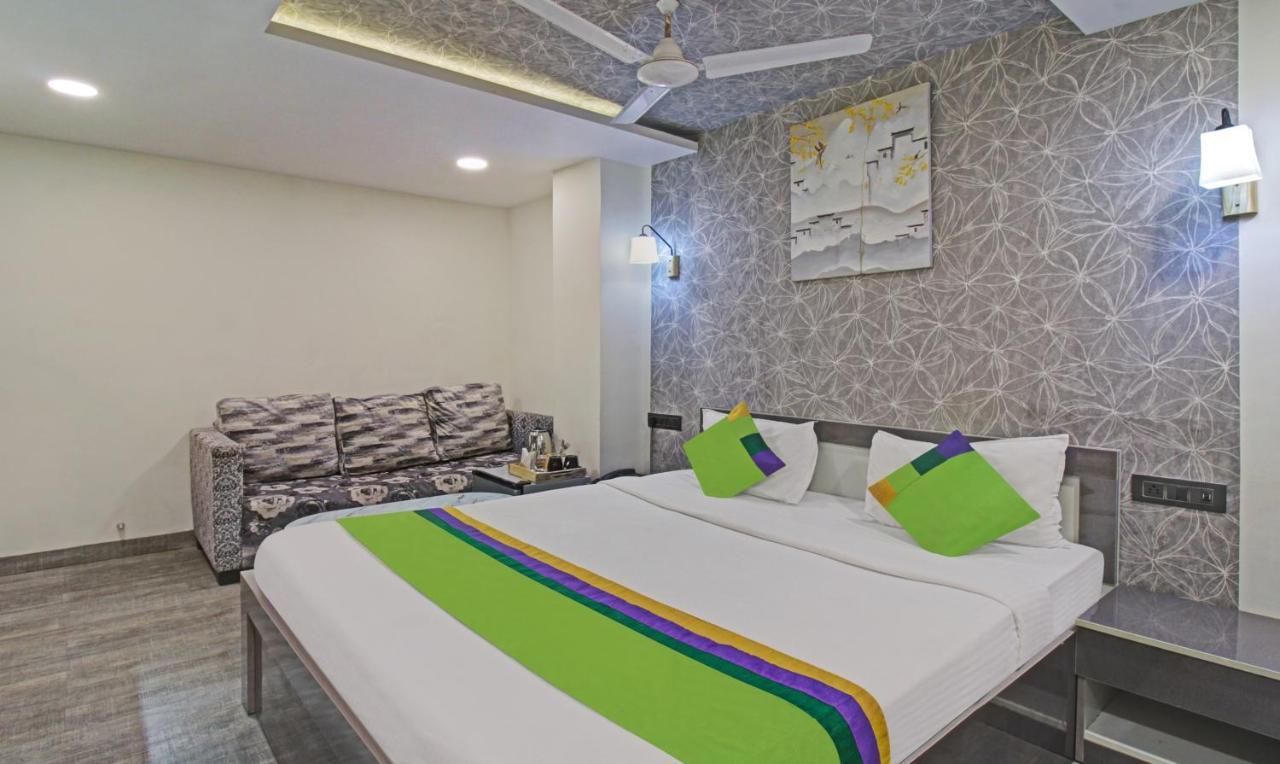 Treebo The Boss Hotel Raipur  Exterior photo